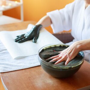 Mud wrap for hands