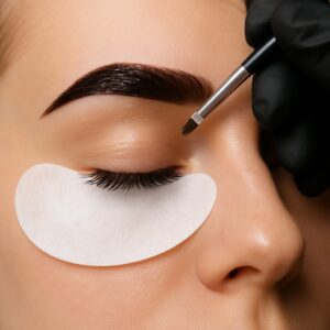 Eyebrow and lashes dyeing and modelling